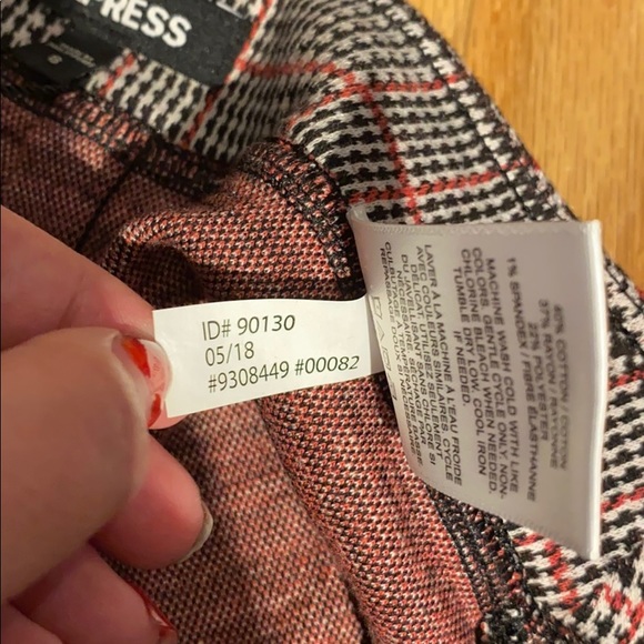 Express plaid mini skirt in red, white and black - Picture 10 of 12